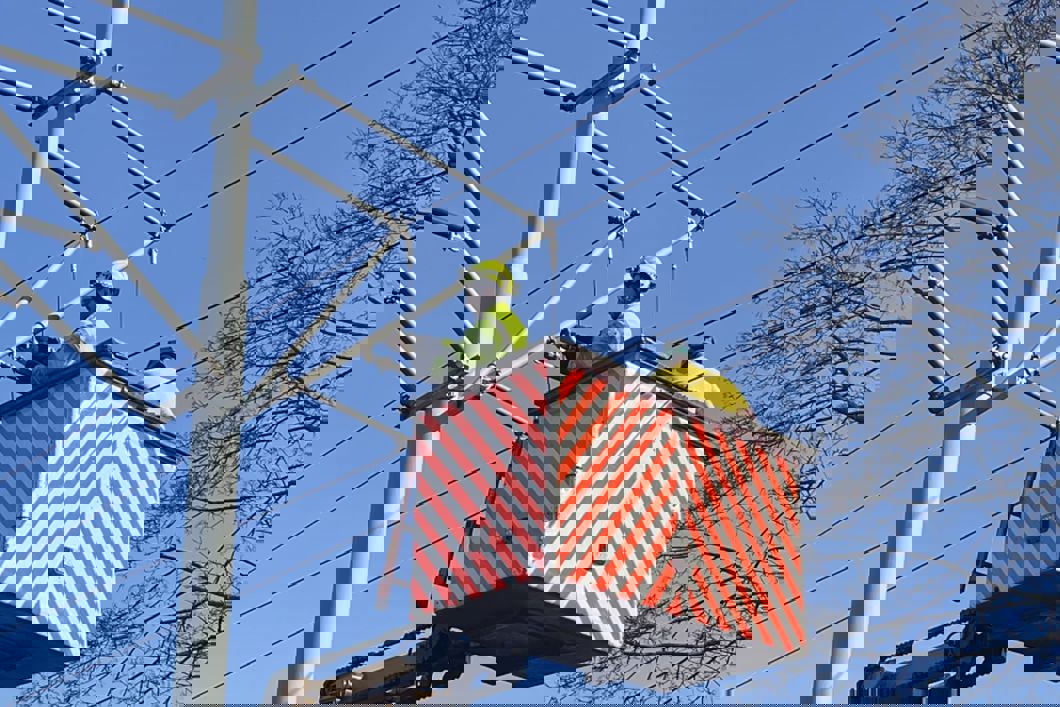 Arbeid på kontaktledningene mellom Ljabru og Bråten. Foto: Sporveien