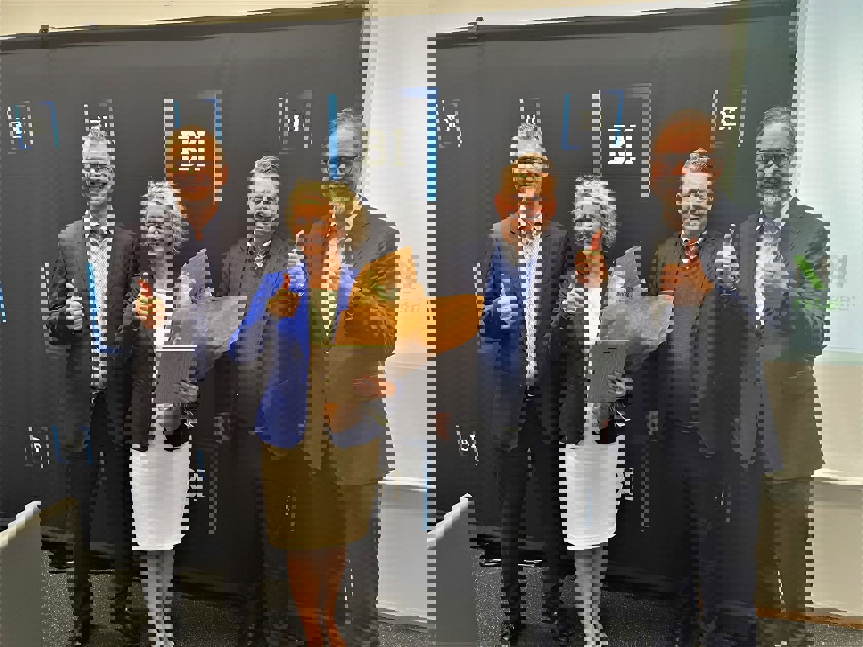 Fra venstre: Pål Silseth (Norsk Bærekraftbarometer) , Birte Sjule (Sporveien), Torgeir Kristiansen (Sporveien), Bengt Lorentzen (Norsk Bærekraftbarometer). Foto: Sporveien / Cato Asperud