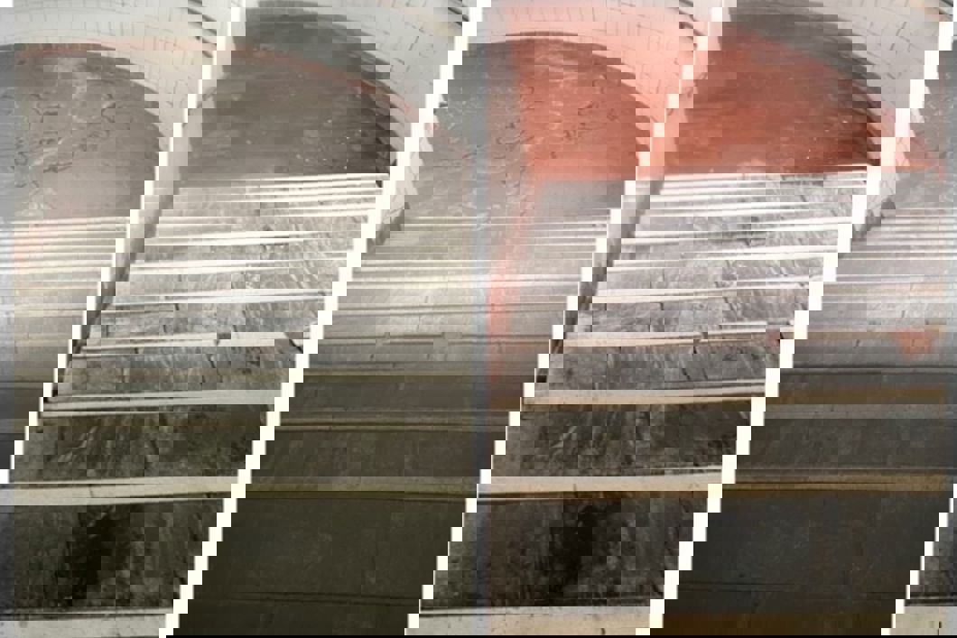 Trappene til stasjonen før og etter vask.